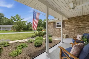 207 Sherwood Dr, Chambersburg, PA 17202 - Photo 5