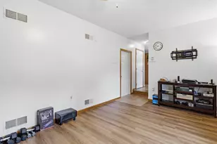 1553 Vaughn Dr, Chambersburg, PA 17202 - Photo 17