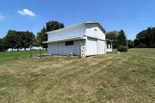 8221 Stone Bridge Rd, Greencastle, PA 17225 - Photo 5
