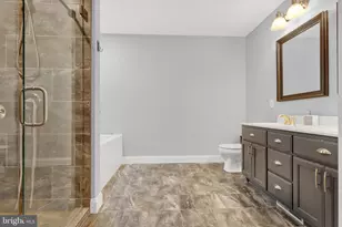 433 Hartford Dr, Chambersburg, PA 17202 - Photo 11