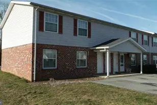 1760 Wisteria Dr, Chambersburg, PA 17201 - Photo 1