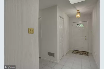 127 Chancellor Drive, Chambersburg, PA 17201 - Photo 5