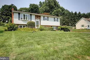 119 Echo Dr, Chambersburg, PA 17202 - Photo 3