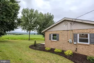 220 Hartzell Dr, Fayetteville, PA 17222 - Photo 9