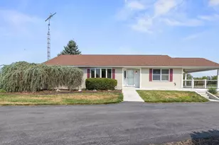 7246 Smith Rd, Chambersburg, PA 17201 - Photo 1