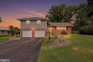 932 Sunset Ave, Waynesboro, PA 17268 - Photo 1