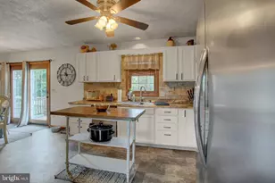 2597 White Church Rd, Chambersburg, PA 17202 - Photo 9