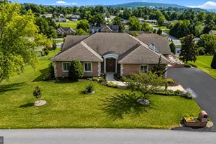 10785 Rinehart Dr, Waynesboro, PA 17268 - Photo 1