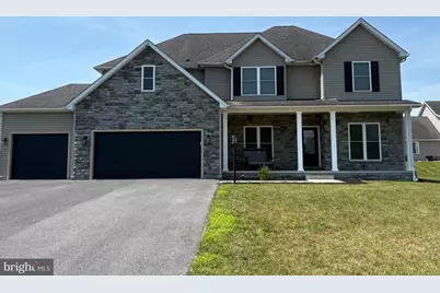 711 Starr Avenue, Chambersburg, PA 17202 - Photo 1