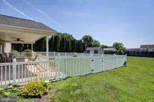 1407 Hamilton Hills Dr, Chambersburg, PA 17202 - Photo 41