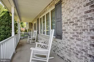 1407 Hamilton Hills Dr, Chambersburg, PA 17202 - Photo 5