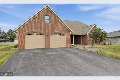 321 Suelinn Drive, Chambersburg, PA 17201 - Photo 3