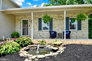 215 Opal Dr, Chambersburg, PA 17202 - Photo 3