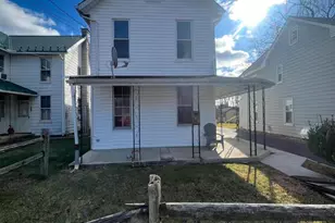 762 Broad St, Chambersburg, PA 17201 - Photo 17
