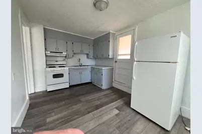 762 Broad Street #UPPER A, Chambersburg, PA 17201 - Photo 3