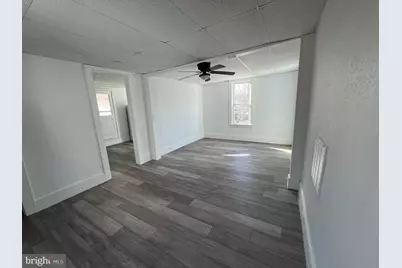 762 Broad Street #UPPER A, Chambersburg, PA 17201 - Photo 11