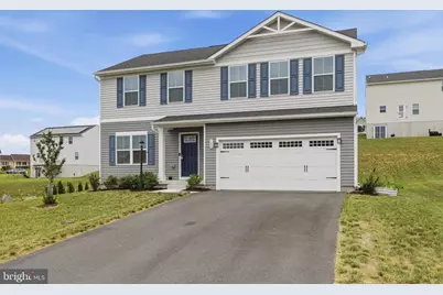 145 Peridot Drive, Chambersburg, PA 17202 - Photo 3