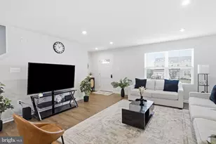 145 Peridot Dr, Chambersburg, PA 17202 - Photo 5
