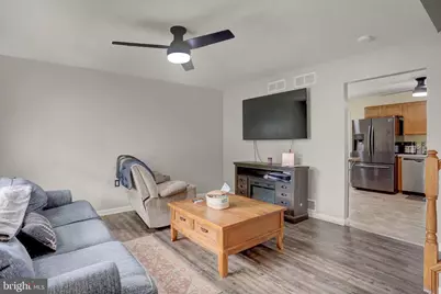 136 S Phillips Avenue, Waynesboro, PA 17268 - Photo 5