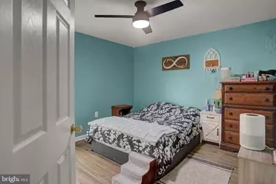 136 S Phillips Avenue, Waynesboro, PA 17268 - Photo 15