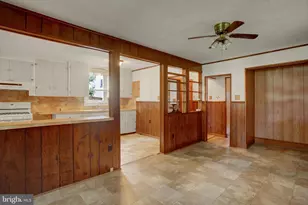 343 W Queen St, Chambersburg, PA 17201 - Photo 9