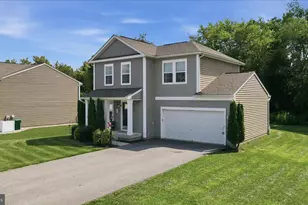 5483 Sutherland Ct, Chambersburg, PA 17202 - Photo 3