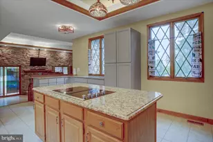 2013 Castlegreen Ct, Greencastle, PA 17225 - Photo 17