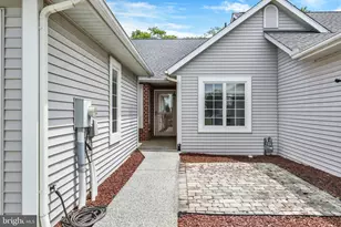 3896 Farmstead Dr, Fayetteville, PA 17222 - Photo 3