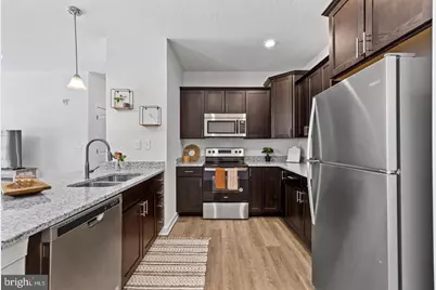 960 Setting Sun Ln #08-202, Chambersburg, PA 17201 - Photo 3