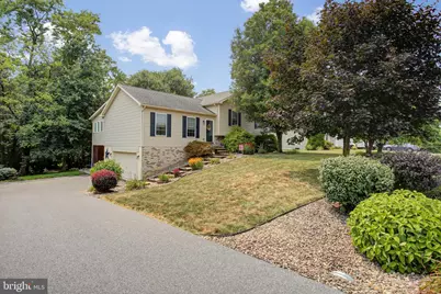 1858 Falcon Lane, Chambersburg, PA 17202 - Photo 3