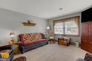 807 Pine Grove Dr, Waynesboro, PA 17268 - Photo 5