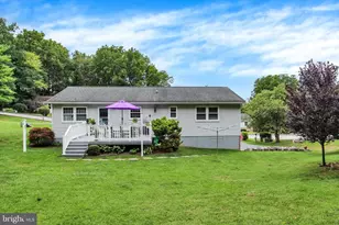 807 Pine Grove Dr, Waynesboro, PA 17268 - Photo 27