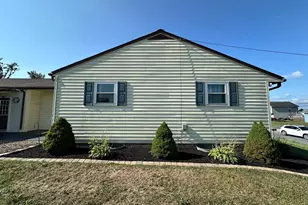 11092 Williamsport Pike, Greencastle, PA 17225 - Photo 17