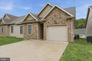817 S Church St, Waynesboro, PA 17268 - Photo 5