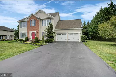155 Eleahs Crossing, Greencastle, PA 17225 - Photo 3