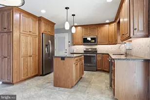 654 Shadyside Dr, Chambersburg, PA 17202 - Photo 5