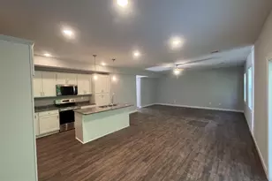 1079 Dianne Dr, Waynesboro, PA 17268 - Photo 3