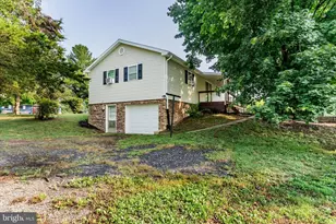 10624 Scenic View Dr, Greencastle, PA 17225 - Photo 5