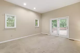 9671 Forest Ridge Rd, Shippensburg, PA 17257 - Photo 11