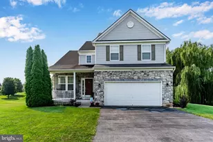 1046 Alandale Dr, Chambersburg, PA 17202 - Photo 13