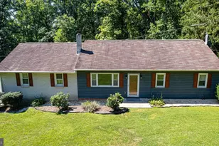 9654 Circle Dr, Chambersburg, PA 17202 - Photo 3