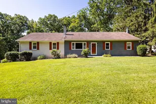 9654 Circle Dr, Chambersburg, PA 17202 - Photo 1