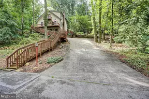 8140 Michaux Dr, Fayetteville, PA 17222 - Photo 3