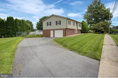 517 N N Morris Street, Shippensburg, PA 17257 - Photo 3