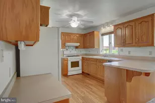 12920 Spring Aire Cir, Waynesboro, PA 17268 - Photo 13