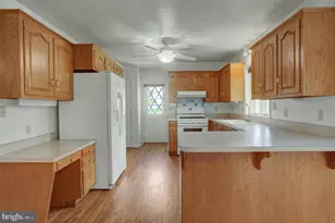 12920 Spring Aire Cir, Waynesboro, PA 17268 - Photo 13