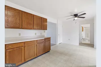 1901 Clinton Avenue, Chambersburg, PA 17201 - Photo 9