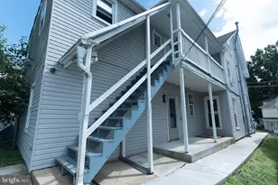 221 W North St, Waynesboro, PA 17268 - Photo 25