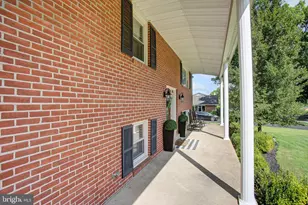 124 Park Pl W, Shippensburg, PA 17257 - Photo 5