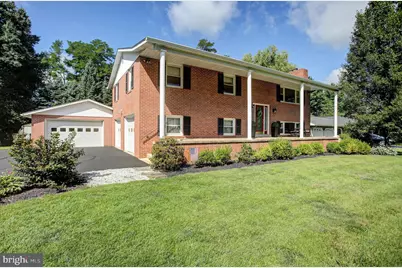 124 Park Place W, Shippensburg, PA 17257 - Photo 1